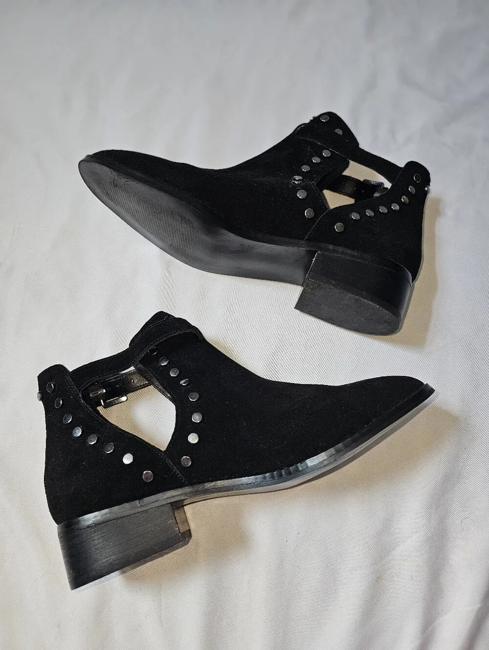 Carlos by Carlos Santana Black Studded Cutout Ankle Boots Size 8M